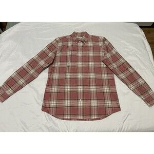 GAP Men’s Standard Fit Plaid Long Sleeve Button-Up Shirt – Size Medium.